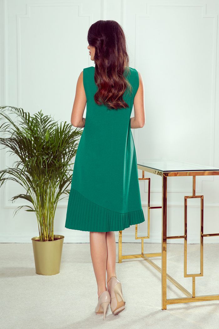 308-1 KARINE - trapezowa sukienka z asymetryczną plisą - ZIELONA-2