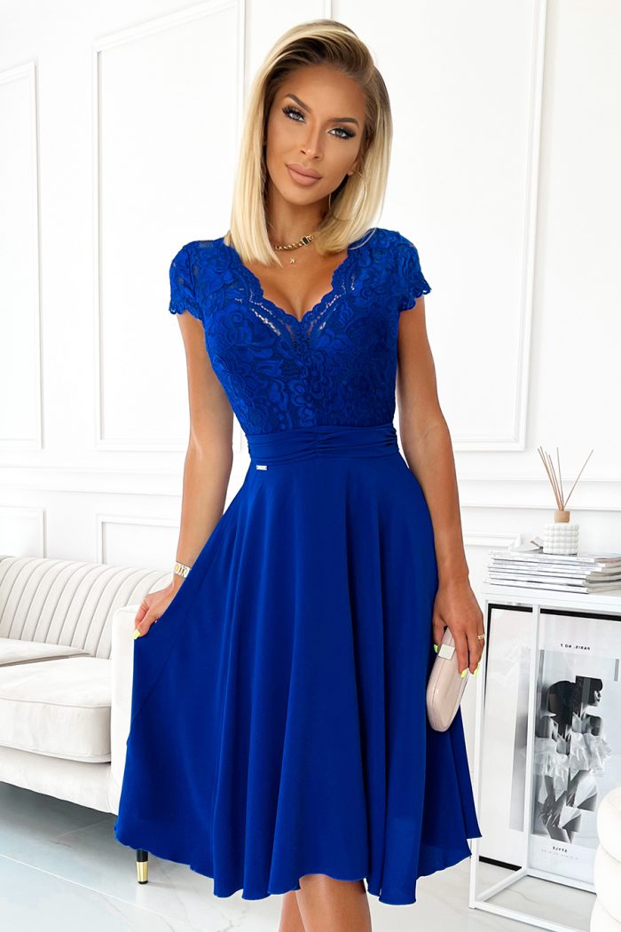 381-3 LINDA - szyfonowa sukienka z koronkowym dekoltem - CHABROWA-1